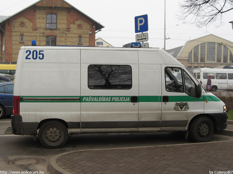 Fiat Ducato, fotó: Colargol87
Keywords: lett Lettország rendőr rendőrautó rendőrség