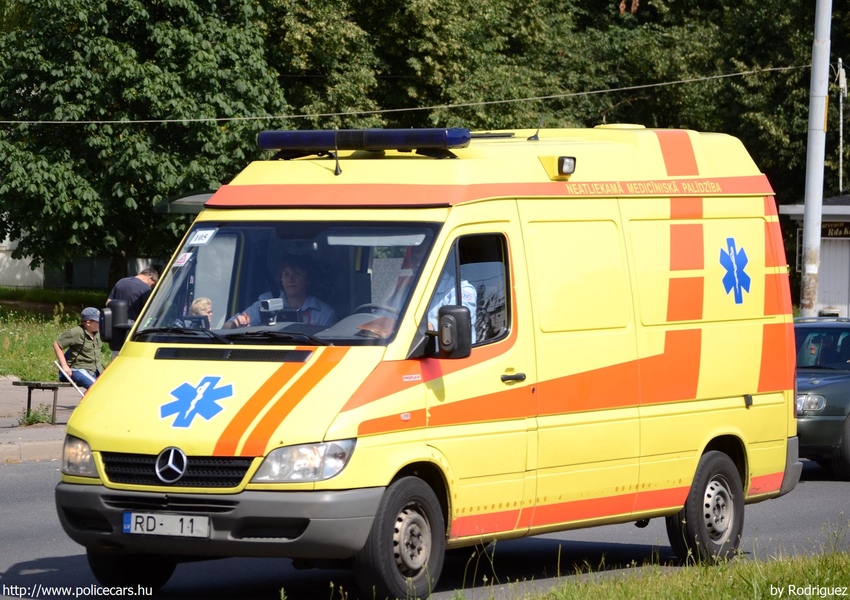 Mercedes-Benz Sprinter, fotó: Rodriguez
Keywords: lett Lettország mentő mentőautó