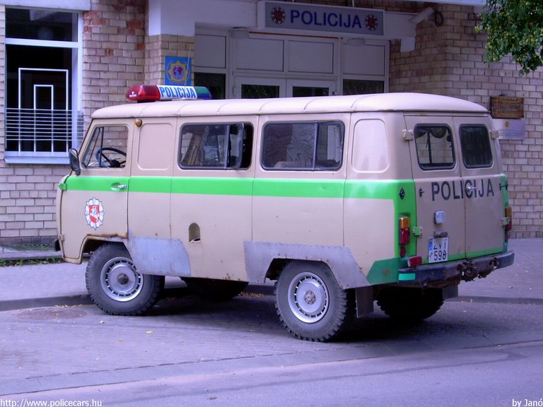 UAZ, fotó: Janó
Keywords: litván Litvánia rendőr rendőrautó rendőrség