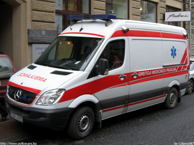 Mercedes Sprinter II, fotó: Colargol87
Keywords: litván Litvánia mentő mentőautó