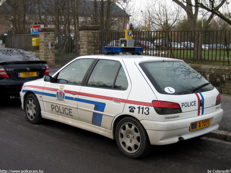 Peugoet, fotó: Colargol87
Keywords: luxemburg rendőr rendőrautó rendőrség 