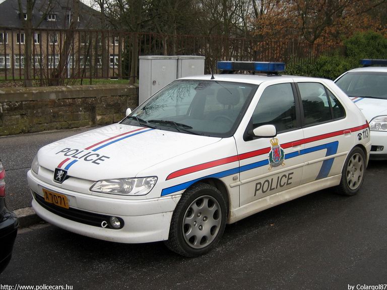 Peugeot, fotó: Colargol87
Keywords: luxemburg rendőr rendőrautó rendőrség 