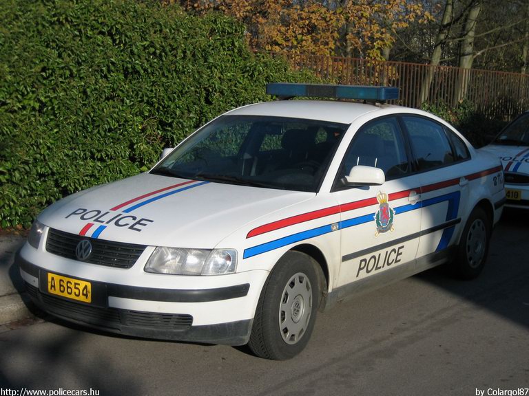 Volkswagen Passat, fotó: Colargol87
Keywords: luxemburg rendőr rendőrautó rendőrség 