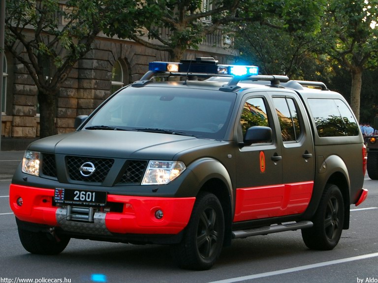 Nissan Navara, fotó: Aldo
Keywords: katonai luxemburg military 