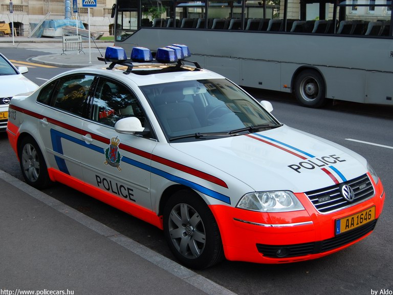 Volkswagen Passat, fotó: Aldo
Keywords: luxemburg rendőr rendőrautó rendőrség 