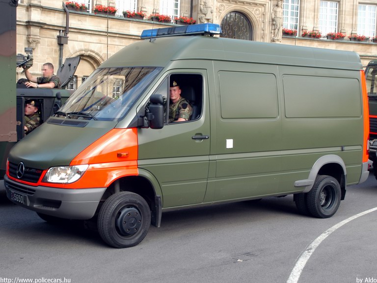 Mercedes Sprinter, fotó: Aldo
Keywords: katonai luxemburg military 