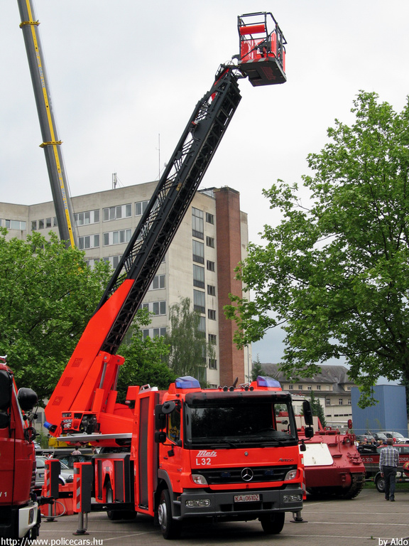 Mercedes Atego METZ L32, fotó: Aldo
Keywords: luxemburg tûzoltó tûzoltóautó tûzoltóság
