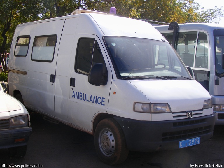 Peugeot, fotó: Horváth Krisztián
Keywords: Mali mentő mentőautó