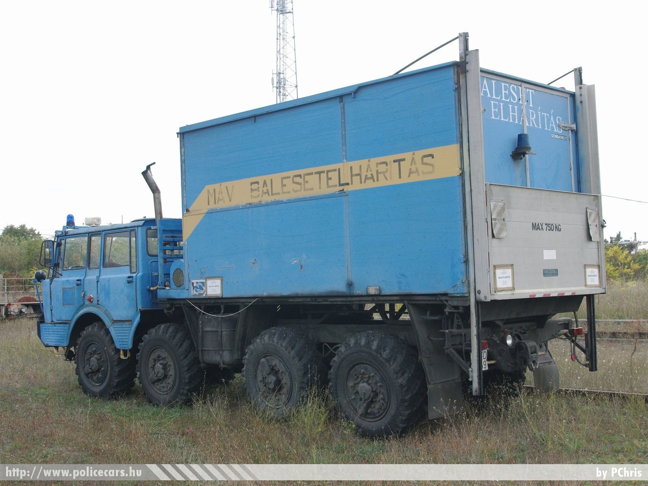 Tatra 813, MÁV-START Zrt., fotó: PChris
Keywords: máv DZD-459