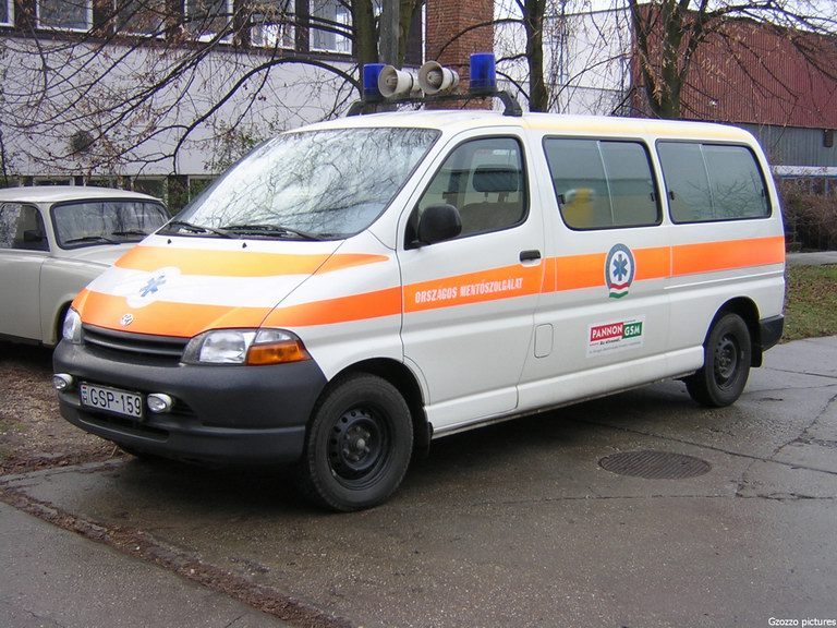 Toyota Hiace, Országos Mentõszolgálat, fotó: Gzozzo pictures
Keywords: OMSZ mentő magyar Magyarország mentőautó GSP-159