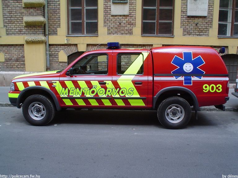 Ford Ranger, Budapest, MOK, Szent Márton Gyermekmentõ Szolgálat, fotó: dénes
Keywords: mentő magyar Magyarország mentőautó JPS-372