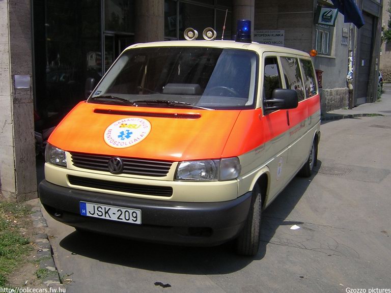Volkswagen Transporter T4, Samaritanus Mentõszolgálat, fotó: Gzozzo pictures
Keywords: mentő magyar Magyarország mentőautó JSK-209