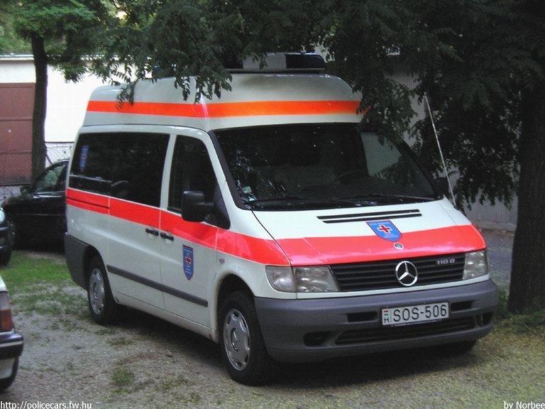 Mercedes-Benz Vito 110D, SOS Assistance Hungary Kft., fotó: Norbee
Keywords: mentő magyar Magyarország mentőautó SOS-506