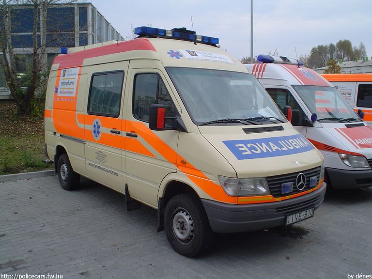 Mercedes-Benz Sprinter, Budapest, Oxyteam Nemzeti Sportszövetség Mentõszolgálat, fotó: dénes
Keywords: mentő magyar Magyarország mentőautó IVE-910