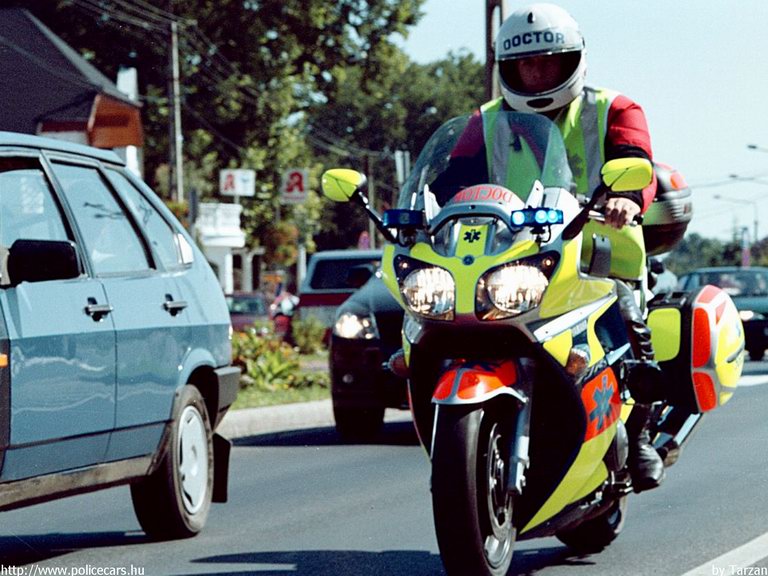 Yamaha, Országos Mentõszolgálat, fotó: Tarzan
Keywords: OMSZ mentő magyar magyarország mentőautó UFM-625