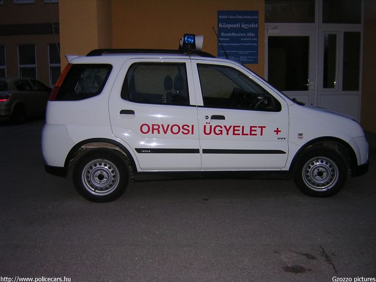 Suzuki Ignis, Siófok, orvosi ügyelet, fotó: Gzozzo pictures
Keywords: mentő magyar Magyarország mentőautó JJR-181