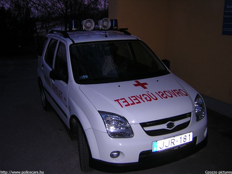Suzuki Ignis, Siófok, orvosi ügyelet, fotó: Gzozzo pictures
Keywords: mentő magyar Magyarország mentőautó JJR-181