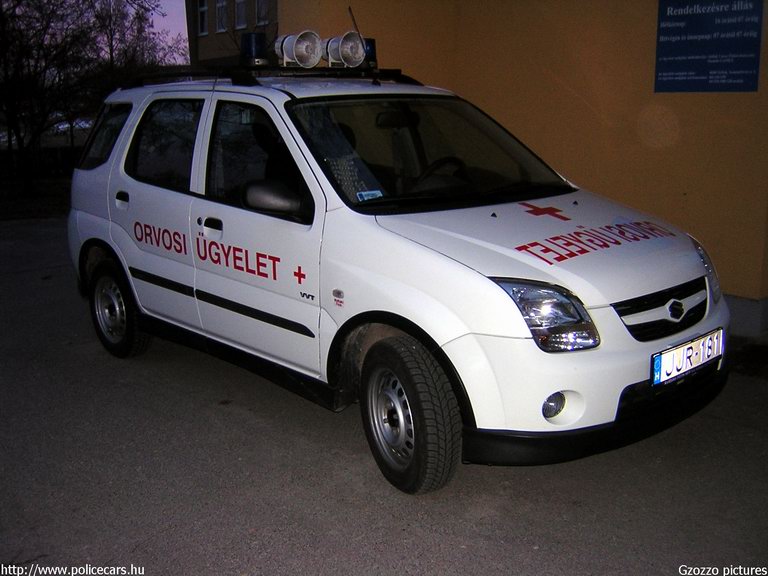 Suzuki Ignis, Siófok, orvosi ügyelet, fotó: Gzozzo pictures
Keywords: mentő magyar Magyarország mentőautó JJR-181