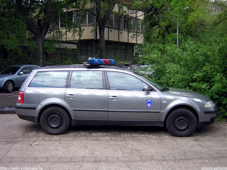 Volkswagen Passat, SMSV, vérszállítás, fotó: Gzozzo pictures
Keywords: mentő magyar Magyarország mentőautó