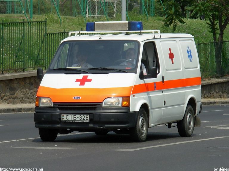 Ford Transit, fotó: dénes
Keywords: mentő magyar Magyarország mentőautó CIB-326