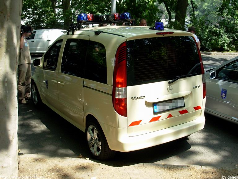 Mercedes-Benz Vaneo 170 CDI, SMSV, vérszállítás, fotó: dénes
Keywords: mentő magyar Magyarország mentőautó