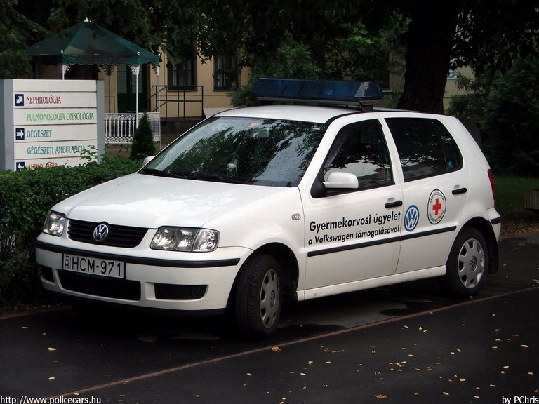 Volkswagen Polo, Budapest, gyermekorvosi ügyelet, Madarász Utcai Gyermekkórház, fotó: PChris
Keywords: mentő magyar Magyarország mentőautó HCM-971
