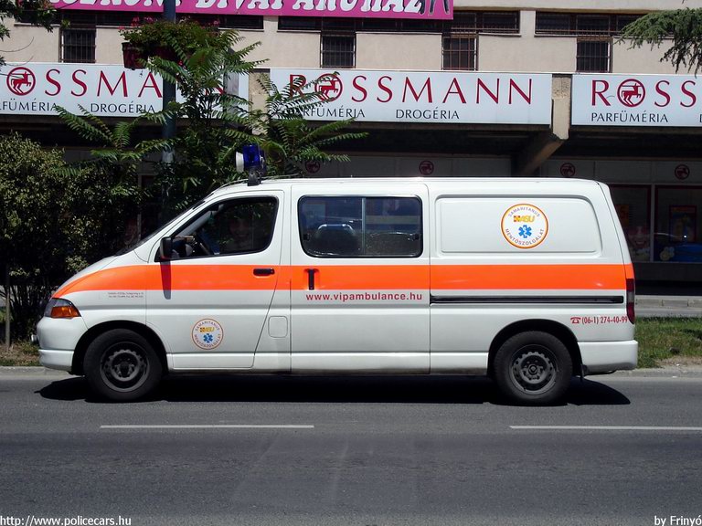 Toyota Hiace, Budapest, Samaritanus Mentõszolgálat, fotó: Frinyó
Keywords: mentő magyar Magyarország mentőautó GNL-932