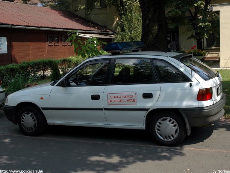 Opel Astra, Budapest, fotó: Norbee
Keywords: mentő magyar Magyarország mentőautó HPX-005