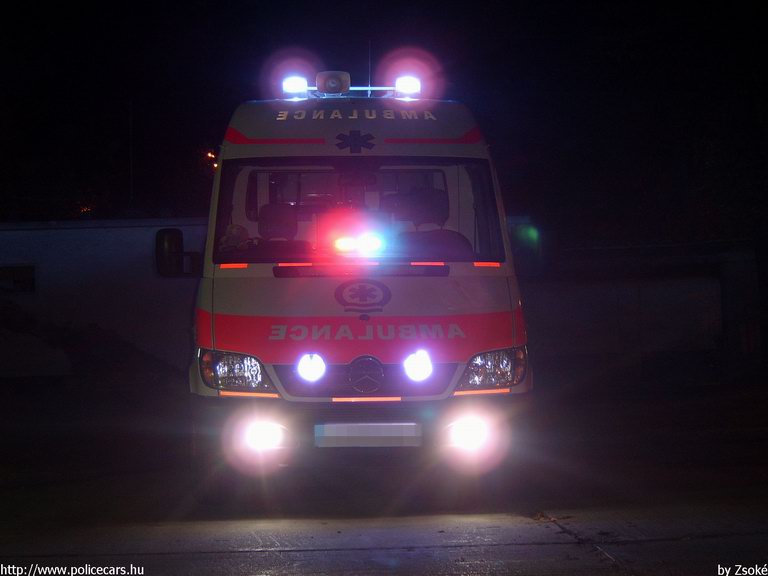 Mercedes-Benz Sprinter 313 CDI, Országos Mentõszolgálat, fotó: Zsoké
Keywords: OMSZ mentő magyar magyarország mentőautó
