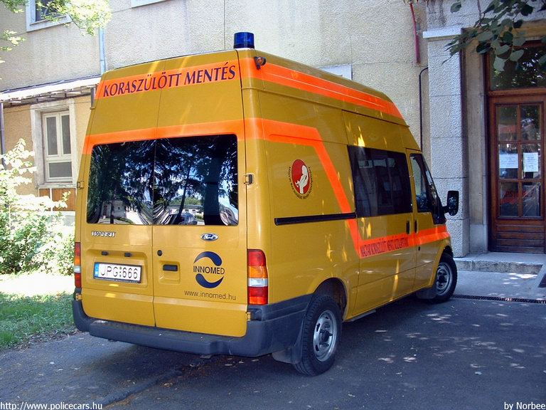 Ford Transit, Magyar Koraszülött Mentõ Közalapítvány, fotó: Norbee
Keywords: mentő magyar Magyarország mentőautó JPG-666