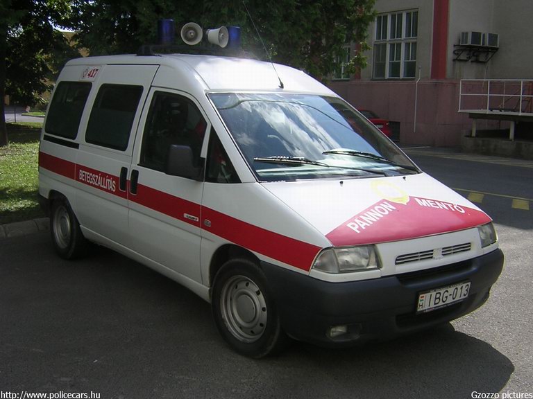 Citroen Jumpy, Kaposvár, Pannon Mentõ Kht., fotó: Gzozzo pictures
Keywords: mentő magyar Magyarország mentőautó IBG-013