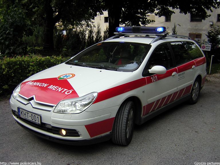 Citroen C5, Kaposvár, Pannon Mentõ Kht., fotó: Gzozzo pictures
Keywords: mentő magyar Magyarország mentőautó KHT-001