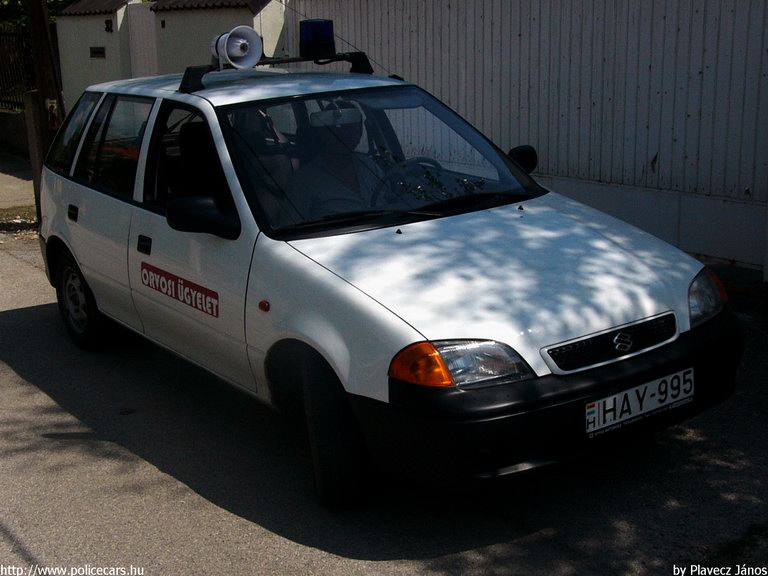 Suzuki Swift, orvosi ügyelet, fotó: Plavecz János
Keywords: mentő magyar Magyarország mentőautó HAY-995