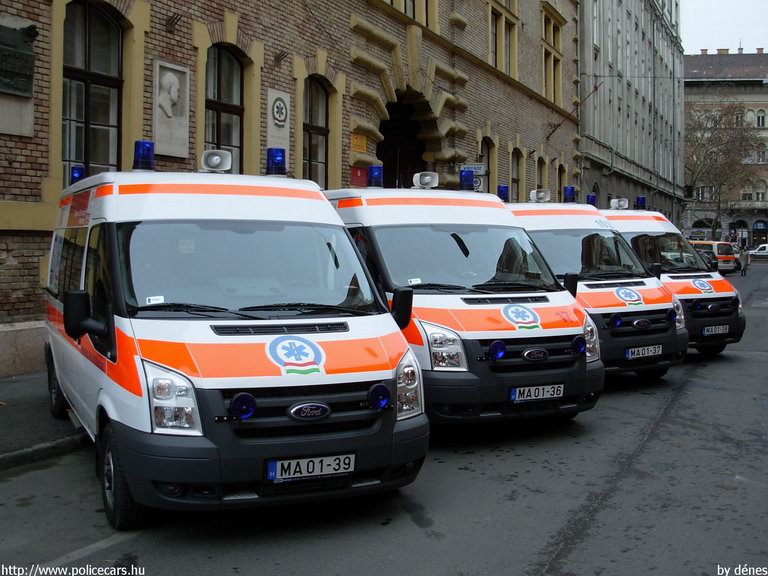 Ford Transit, Országos Mentõszolgálat, fotó: dénes
Keywords: OMSZ mentő magyar magyarország mentőautó MA01-38 MA01-39 MA01-36 MA01-37