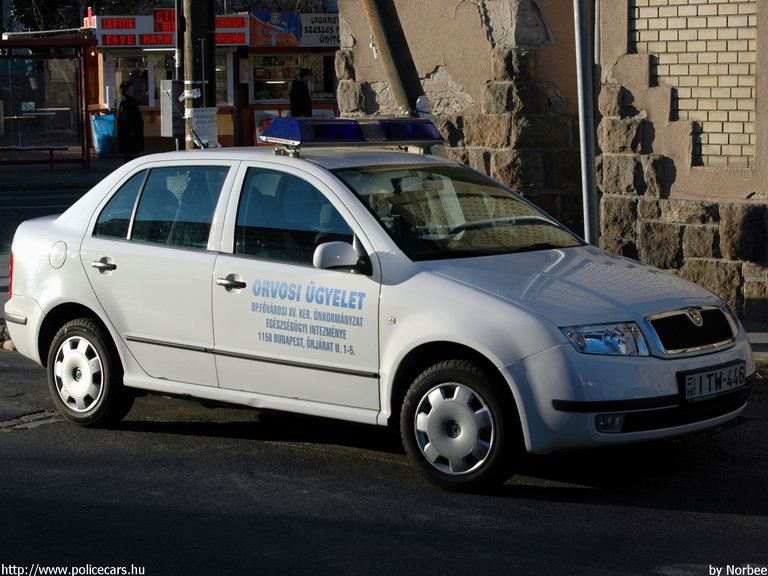 Skoda Fabia, Budapest Fõváros XV. kerületi Önkormányzat Egészségügyi Intézménye, orvosi ügyelet, fotó: Norbee
Keywords: mentő magyar Magyarország mentőautó ITW-446