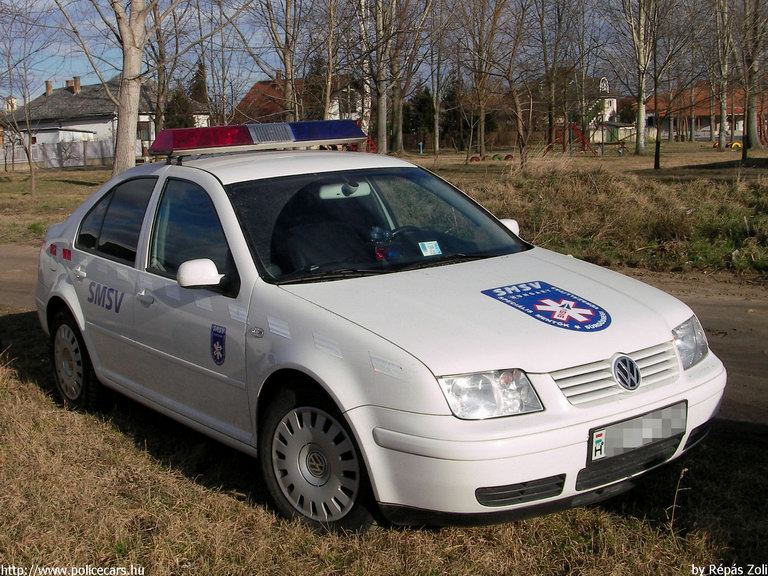 Volkswagen Bora, vérszállítás, SMSV, fotó: Répás Zoli
Keywords: mentő magyar Magyarország mentőautó