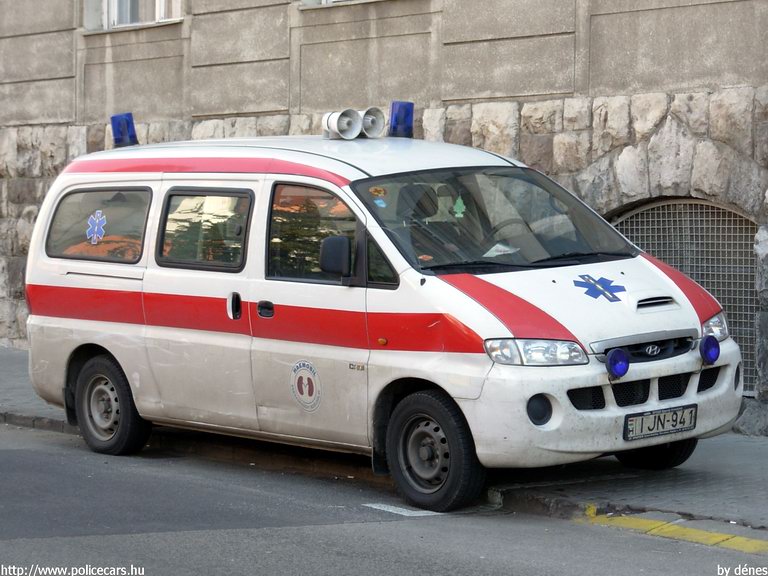 Hyundai H1, Budapest, HAEMOBIL Egészségügyi Szolgáltató Kht., fotó: dénes
Keywords: mentő magyar magyarország mentőautó IJN-941