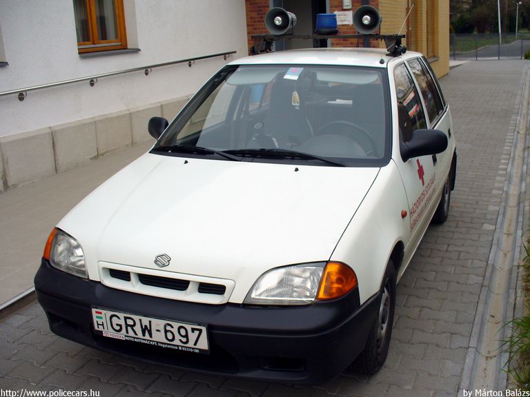 Suzuki Swift, orvosi ügyelet, fotó: Márton Balázs
Keywords: mentő magyar Magyarország mentőautó GRW-697