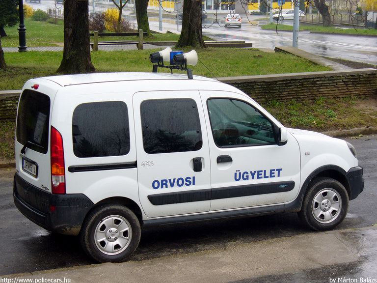 Renault Kangoo, Marcali, orvosi ügyelet, fotó: Márton Balázs
Keywords: mentő magyar Magyarország mentőautó JRM-514