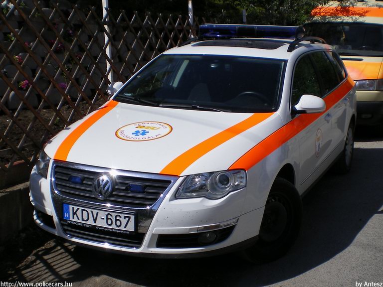 Volkswagen Passat Variant, Budapest, Samaritanus Mentõszolgálat, fotó: Antesz
Keywords: mentő magyar Magyarország mentőautó KDV-667