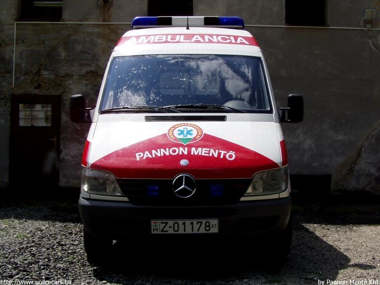 Mercedes-Benz Sprinter, Kaposvár, Pannon Mentõ Kht., fotó: Pannon Mentõ Kht.
Keywords: mentő magyar magyarország mentőautó