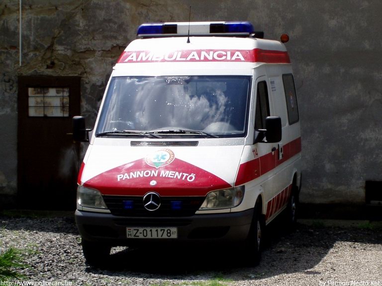 Mercedes-Benz Sprinter, Kaposvár, Pannon Mentõ Kht., fotó: Pannon Mentõ Kht.
Keywords: mentő magyar magyarország mentőautó