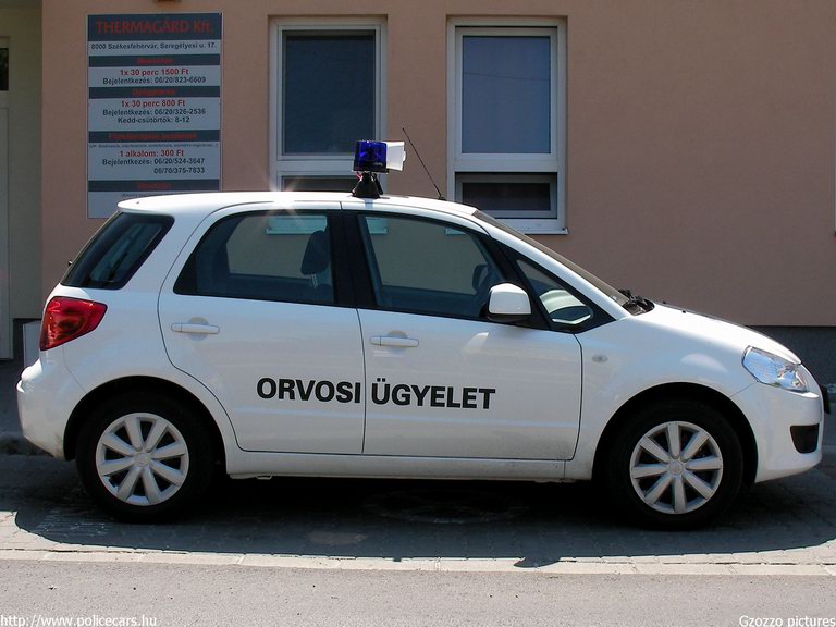Suzuki SX4, Székesfehérvár, orvosi ügyelet, fotó: Gzozzo pictures
Keywords: mentő magyar Magyarország mentőautó KUJ-287