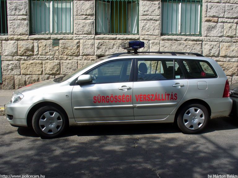 Toyota Corolla, Budapest, vérszállítás, fotó: Márton Balázs
Keywords: mentő magyar Magyarország mentőautó KIG-916