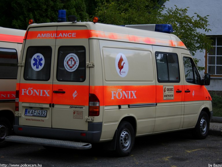 Mercedes-Benz Sprinter, Debrecen, Fõnix S.O.S. Zrt., fotó: Bazsi
Keywords: mentő magyar Magyarország mentőautó KAF-492