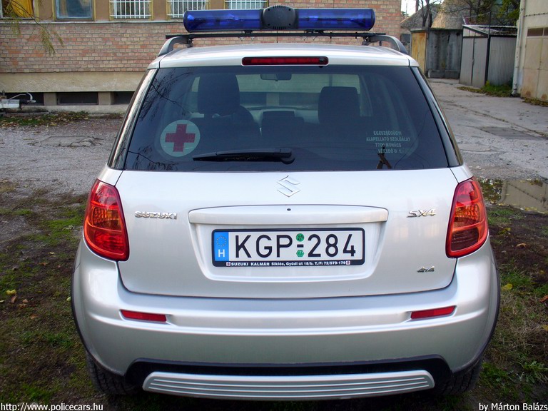 Suzuki SX4 4x4, Mohács, orvosi ügyelet, fotó: Márton Balázs
Keywords: mentő magyar Magyarország mentőautó KGP-284