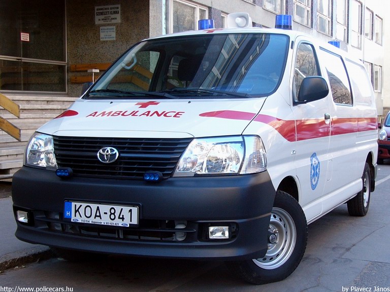 Toyota Hiace, DIA-SPEED Egészségügyi és Szolgáltató Bt., fotó: Plavecz János
Keywords: mentő magyar Magyarország mentőautó KOA-841