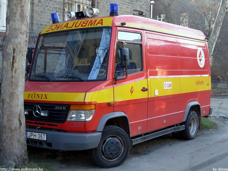 Mercedes-Benz 512D Binz, Fõnix S.O.S. Zrt, fotó: dénes
Keywords: mentő magyar Magyarország mentőautó JPH-367
