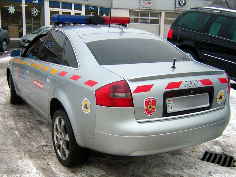 Audi A6, Pest Megyei Speciális Mentõk, fotó: Gzozzo pictures
Keywords: mentő magyar magyarország mentőautó