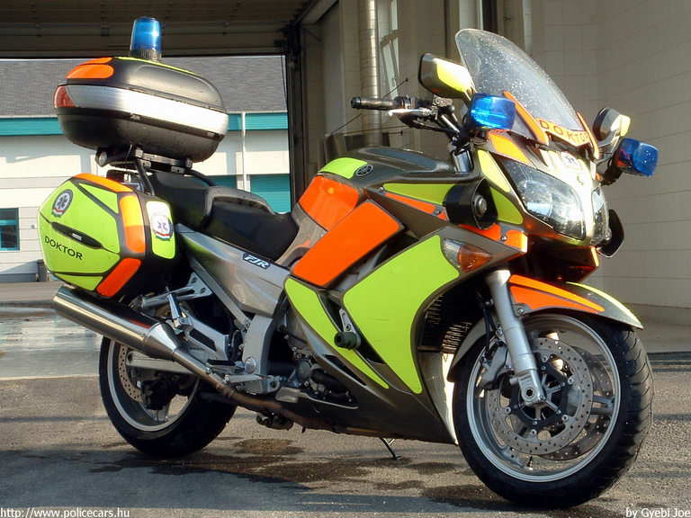 Yamaha FJR 1300, Országos Mentõszolgálat, fotó: Gyebi Joe
Keywords: mentő mentőmotor motor OMSZ magyar magyarország